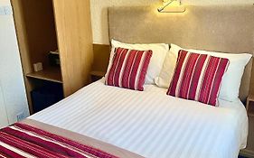 Clifton Court Hotel